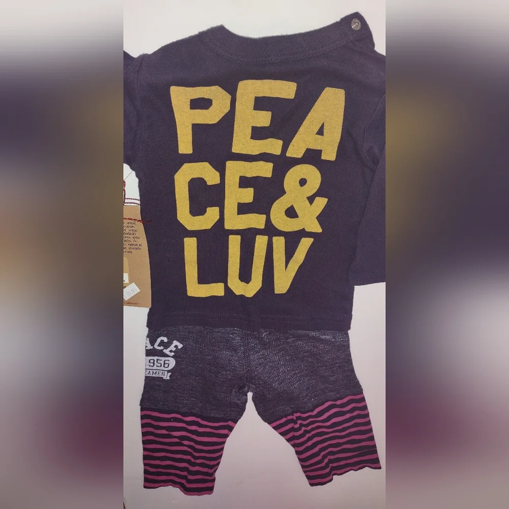 True Religion 6-12 Mo Baby One Piece New With Tag Excellent Condition Great Gift